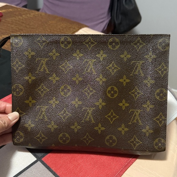 Authentic Vintage Louis Vuitton Monogram Canvas Pouch in Brown and Gold Print - Picture 3 of 11